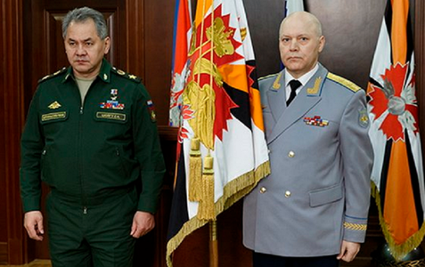 Directorul serviciului rus de informaţii militare GRU, generalul Igor Korobov, moare la vârsta de 62 de ani în urma unei ”îndelungate boli”; primul său adjunct, viceamiralul Igor Kistiukov, prezentat ca succesor