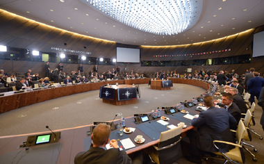 Rusiei îi revine responsabilitatea ”să respecte” Tratatul INF, consideră NATO; Pompeo dă Moscovei ultimatum 60 de zile să se conformeze
