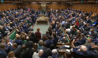 Guvernul May, găsit vinovat de Legislativ de ”ultraj la adresa Parlamentului” după ce a refuzat să publice întegral avizul juridic britanic cu privire la proiectul acordului Brexitului