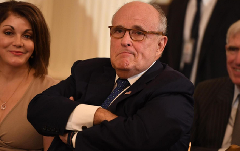 Rudy Giuliani, prins într-o capcană de către un navigator pe Internet anti-Trump
