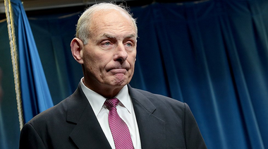John Kelly se află pe punctul de a demisiona de la Casa Albă şi nu mai vorbeşte cu Trump de mai multe zile,dezvăluie CNN