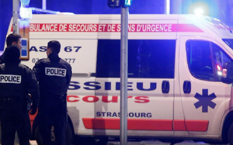 Bilanţul victimelor atacului de la Strasbourg revizuit în scădere la doi morţi şi 14 răniţi, dintre şapte în stare în gravă; peste 600 de membri ai forţelor de ordine caută atacatorul