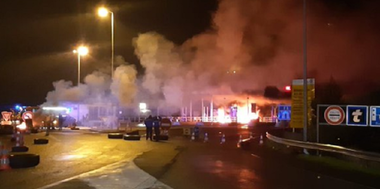 Un peaj la Narbonne, incendiat în marja mobilizării ”vestelor galbene”