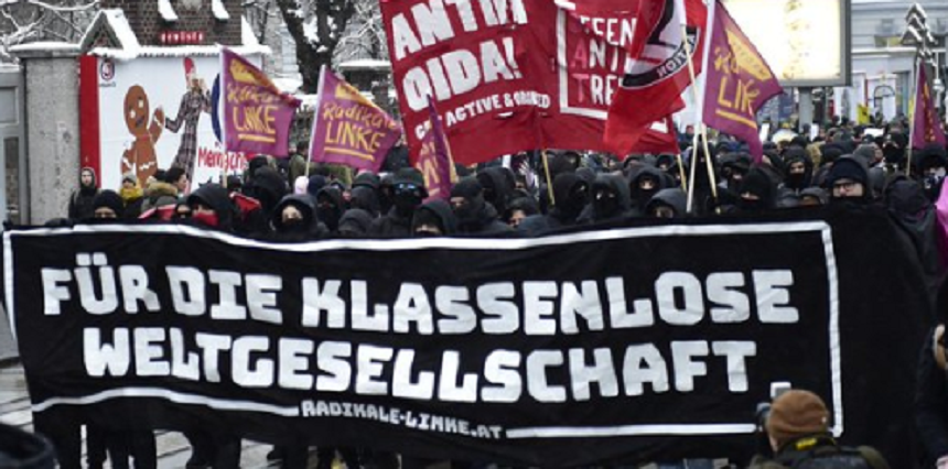 Zeci de mii de persoane denunţă la Viena un an de coaliţie de dreapta-extremă dreapta a lui Sebastian Kurz