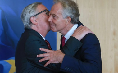 Theresa May îl atacă dur pe Tony Blair după îndemnurile fostului premier britanic la organizarea unui al doilea referendum al Brexitului
