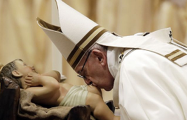 Papa Francisc pledează de Crăciun împotriva unui consumerism fără sens