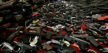 Aproape 2.000 de arme răscumpărate de poliţie la Baltimore, într-o operaţiune vizând o scădere a nivelului criminalităţii într-unul dintre cele mai violente oraţe din SUA