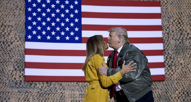 Parlamentari irakieni denunţă vizita lui Trump drept arogantă şi o încălcare a suveranităţii Irakului şi cer retragerea trupelor americane din ţară