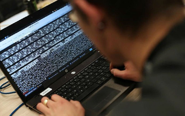 Datele personale a aproape 1.000 de transfugi nord-coreeni în Sud, furate de pe un computer al agenţiei însărcinate cu integrarea acestora