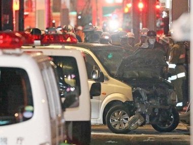 O dubă a intrat în pietoni pe una dintre cele mai cunoscute străzi din Tokyo - nouă persoane au fost rănite; atacatorul a fost prins