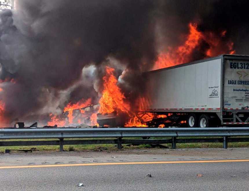 SUA: Accident în lanţ pe o autostradă din Florida soldat cu şapte morţi şi mai mulţi răniţi