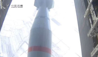 China testează, după SUA, o mega-bombă, ”versiunea chineză a mamei tuturor bombelor”