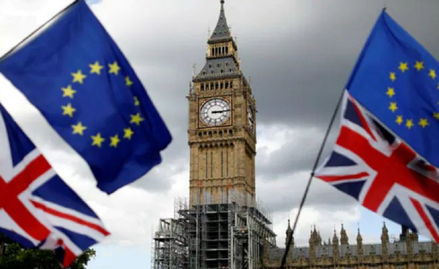 Londra încearcă să obţină o amânare a datei Brexitului