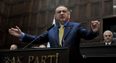 Lupta kurzilor împotriva Statului Islamic în Siria este o ”minciună imensă”, afirmă Erdogan, care respinge astfel garanţii cerute de Bolton privind protecţia YPG