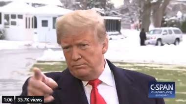 Trump spune că nu a lucrat niciodată pentru Rusia în urma unor dezvăluiri NYT şi neagă că i-a confiscat interpretului său note de la întâlnirea cu Putin la Hamburg în 2017, cum dezvăluie WP