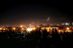 Israelul anunţă atacuri aeriene contra unor ţinte iraniene în Siria