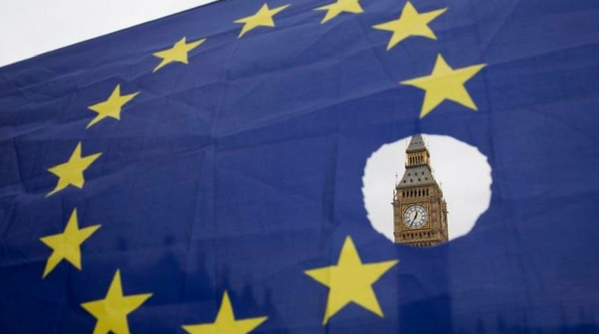 Ipoteza cea mai populară în rândul britanicilor, un Brexit fără acord, susţinută de 28% dintre alegători, relevă un sondaj 