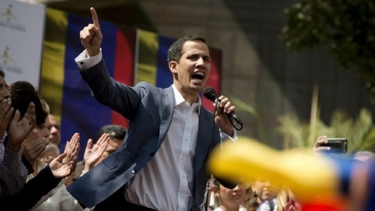 SUA îl recunosc pe Juan Guaido, liderul opoziţiei, ca fiind preşedintele interimar al Venezuelei