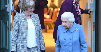 Regina Elizabeth a II-a îi îndeamnă pe britanici să găsească un ”teren de înţelegere”