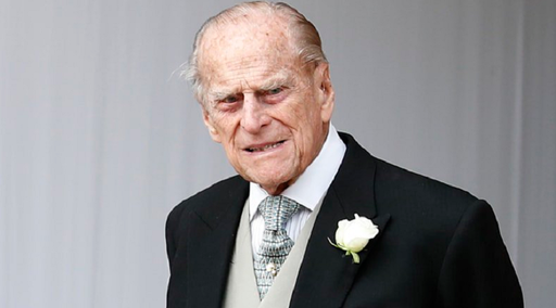 Prinţul Philip prezintă scuze după accidentul de lângă domeniul Sandringham