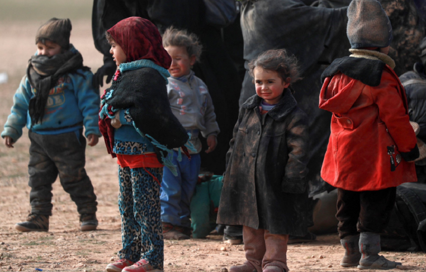 Cel puţin 29 de copii şi nou-născuţi morţi din cauza frigului în Siria, fugind din calea luptelor contra Statului Islamic