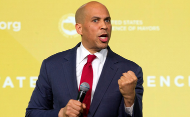 Senatorul democrat Cory Booker îşi anunţă candidatura la Casa Albă