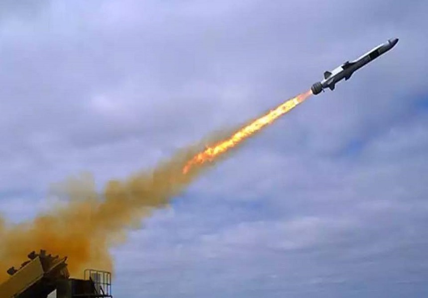 Iranul a testat cu succes o rachetă de croazieră