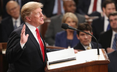 UPDATE - Trump pozează în unificator, în discursul despre ”starea Uniunii”, într-o atmosferă politică nocivă