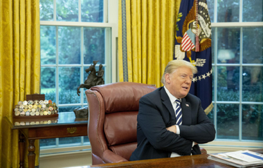 Trump dă asigurări că munceşte ”mai mult decât aproape orice alt fost preşedinte” în urma unor dezvăluiri stânjenitoare despre programul său de lucru