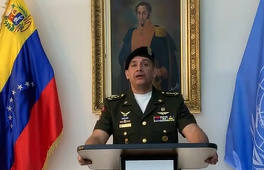 Adjunctul ataşatului militar al Venezuelei la ONU Pedro Chirinos anunţă că-l susţine pe Guaido