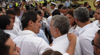 Venezuela se confruntă cu proba forţei în ”Ziua Z”, stabilită în vederea intrării ajutoarelor umanitare în ţară, după concertul de la Cucuta