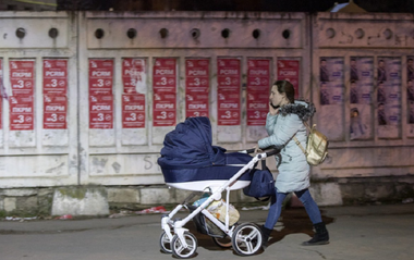 UPDATE: Alegerile legislative din Republica Moldova: Peste 49% dintre cetăţenii cu drept de vot s-au prezentat la urne / Numărătoarea voturilor LIVE