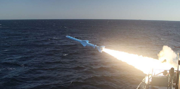 Iranul lansează cu succes o rachetă de croazieră de la bordul unui submarin în cadrul unor manevre navale în apropierea Strâmtorii Ormuz