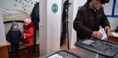 UPDATE: Parlament fără majoritate, dominat de proruşi (31,15%), urmaţi de proeuropeni (26,84%) şi PDM (23,62%) în urma alegerilor din Republica Moldova - rezultate definitive
