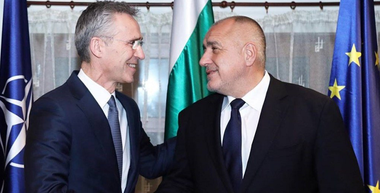 NATO se pregăteşte pentru o lume ”cu mai multe rachete ruseşti”, anunţă Stoltenberg la Sofia; ”Bulgaria nu este calul troian al Rusiei în NATO” dă asigurări Boiko Borisov înaintea unei întâlniri cu Dmitri Medvedev