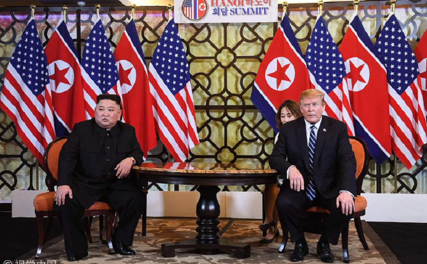 Trump i-a cerut lui Kim să mizeze ”totul” în jocul lor de poker nuclear