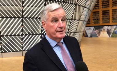 Barnier pune capăt speranţelor unui compromis pe tema Brexitului şi avertizează că mingea este în terenul britanicilor