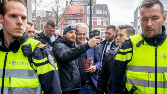 Un bărbat înarmat cu două cuţite şi un topor, arestat la Heerlen, în sudul Olandei, la o adunare a deputatului de extremă dreapta Geert Wilders