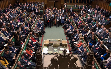 Deputaţii britanici resping un Brexit fără acord, însă riscul unei rupturi brutale continuă să planeze