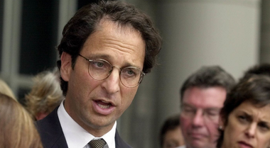 Procurorul Andrew Weissmann, însărcinat cu anchetarea lui Paul Manafort, părăseşte echipa lui Mueller, dezvăluie NPR