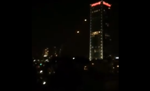 Israelul lansează raiduri aeriene în Fâşia Gaza, ca răspuns la rachetele care au fost lansate către Tel Aviv

