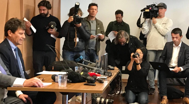 Presupusul autor al atacului armat de la Christchurch şi-a cumpărat cele patru arme şi muniţia online