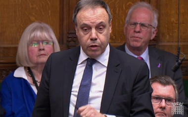 DUP îi cere lui May să ”rezolve” ”backstopul”, SNP îi cere să abandoneze Brexitul
