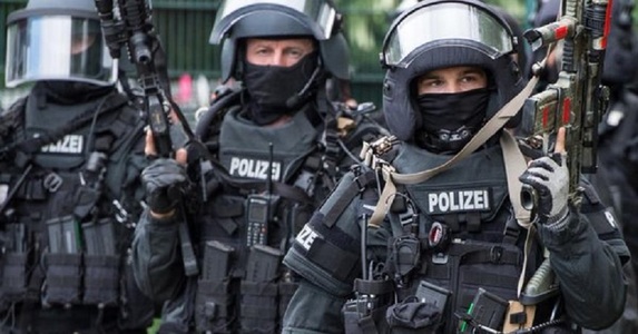 Poliţia germană a arestat zece persoane suspectate că plănuiau atentate