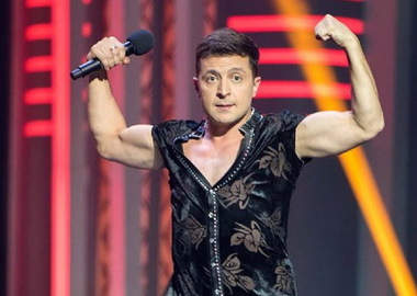 Prezidenţiale: Secţiile de vot au fost deschise în Ucraina. Un actor fără experienţă politică, în fruntea sondajelor