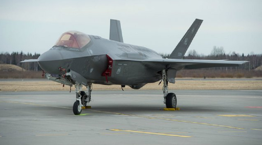 SUA suspendă orice livrări de echipamente legate de avionul american de vânătoare de tip F-35 către Turcia, cu scopul de a descuraja Ankara să achiziţioneze sistemul rus antirachetă de tip S-400