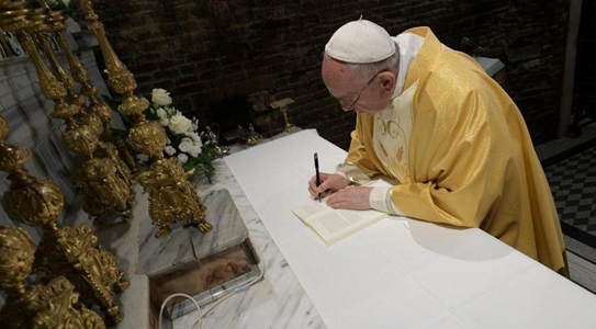 Papa Francisc îi pune în gardă pe tineri, în îndemnul apostolic ”Christus vivit”, după Sinodul Tinerilor, împotriva ”intereselor economice gigantice” ale lumii digitale
