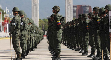 Centru rus de formare a unor piloţi în Venezuela, deschis de gigantul Rostec
