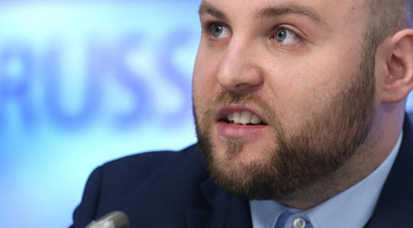 Un deputat de extremă dreapta din AfD, Markus Frohnmaier, acuzat că ar fi un agent rus în Bundestag