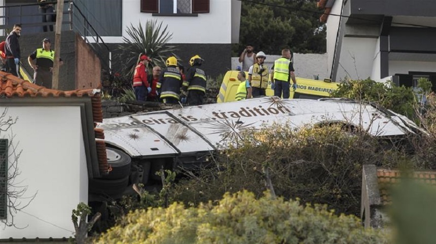 Madeira: Cel puţin 28 de persoane şi-au pierdut viaţa după ce un autocar cu turişti germani s-a răsturnat - VIDEO